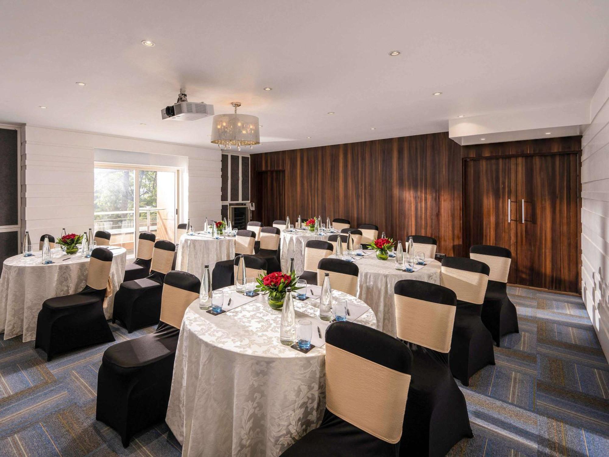 Grand Mercure Bangalore - An Accor Brand Eksteriør billede
