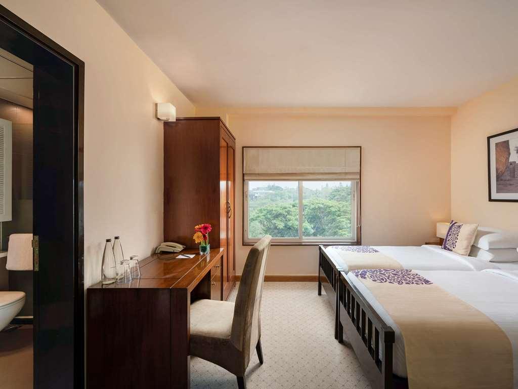 Grand Mercure Bangalore - An Accor Brand Værelse billede