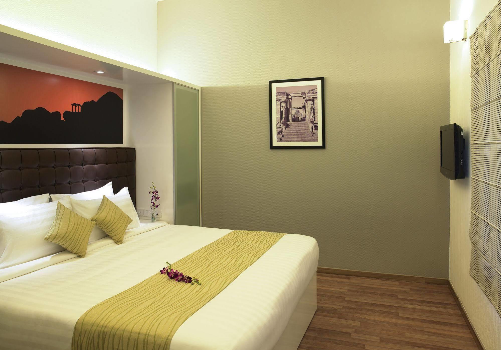 Grand Mercure Bangalore - An Accor Brand Værelse billede